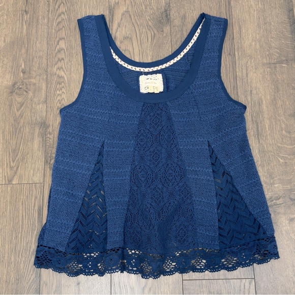 Anthropologie Meadow Rue Women's Sleeveless Crochet Lace Top Size Large - Picture 2 of 7